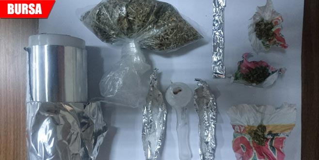 Uyuşturucu tacizlerine operasyon: 2 tutuklama Uyuşturucu tacizlerine operasyon: 2 tutuklama