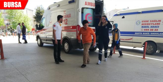 Başı boş köpeklerin saldırısına uğradı