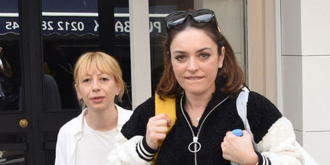 Ezgi Mola: Sizden önce annem duymak ister