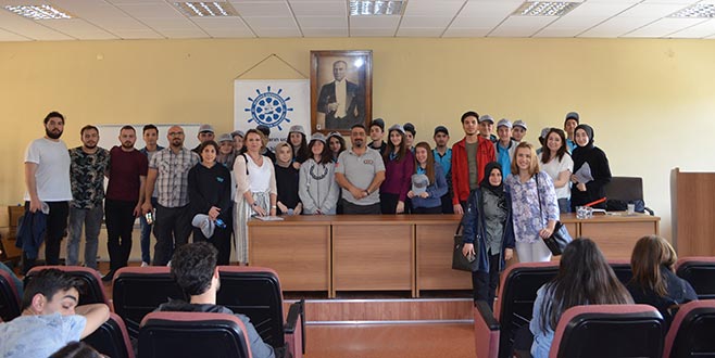 Üniversitelilere ‘yükleme’ semineri