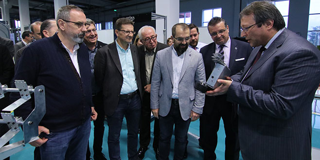 Model Fabrika yol gösterecek