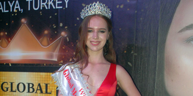 Global Model kraliçesi Kırım’dan