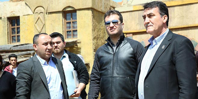 Başkan Dündar Diriliş setinde 