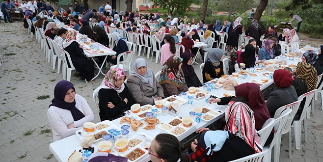 Mudanya iftar sofrasında buluştu