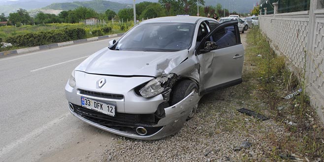 İnegöl çevre yolunda kaza: 2 yaralı