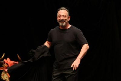 Sahnede fenalaştı, herkes şaka sandı