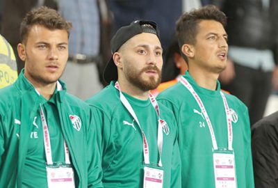 Tunay ısınırken sakatlandı