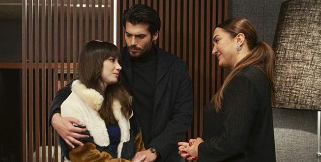 Ünlü oyuncunun sevgilisi canına kıydı!