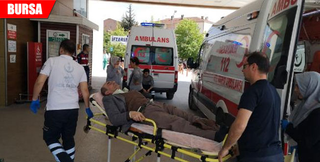 Sokak ortasında bıçaklayıp kaçtı