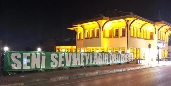 Bursasporlu taraftarlardan oyunculara mesaj