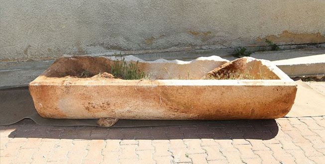 Tarlada lahit bulundu Tarlada lahit bulundu