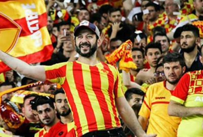 Rıza Kocaoğlu’ndan dostluk mesajı