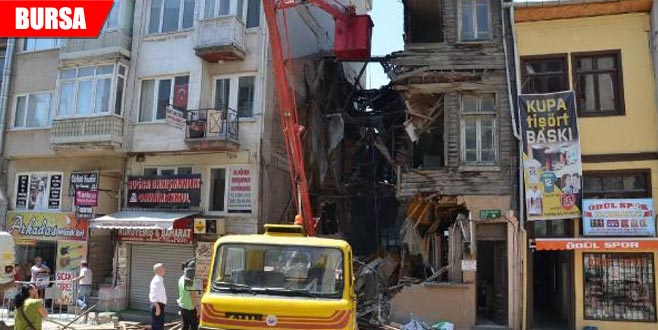 Yıkılan ev ‘tarih’ fışkırdı