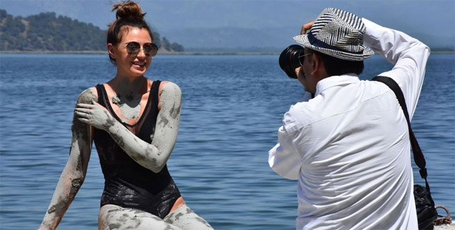 İngiltere güzeli Türkiye’yi tanıtıyor