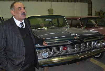 İş adamı 6 klasik aracını satışa çıkardı