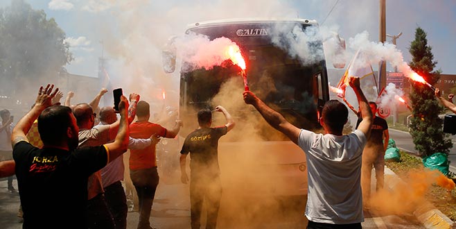 Göztepe’yi taraftarı uğurladı