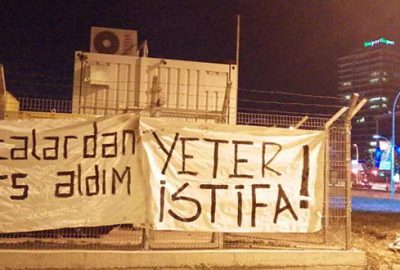 Bursaspor taraftarından pankartlı protesto