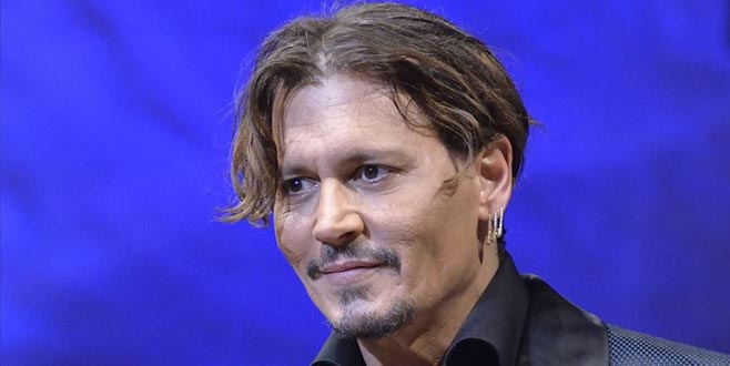 Ünlü oyuncu, eşinden şiddet gördüğünü açıkladı Ünlü oyuncu, eşinden şiddet gördüğünü açıkladı