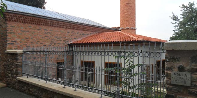 Molla Fenari ona bir çınarın altında yetişti, bu çınar ‘Dua Çınarı’ydı