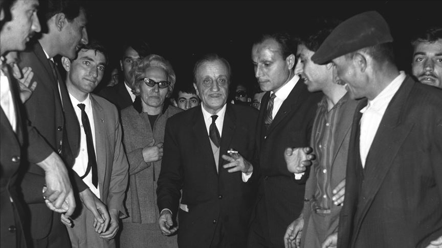 Türk edebiyatının üstadı: Necip Fazıl Kısakürek Türk edebiyatının üstadı: Necip Fazıl Kısakürek