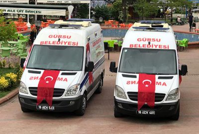 Gürsu Belediyesi 2 sağlık aracına kavuştu