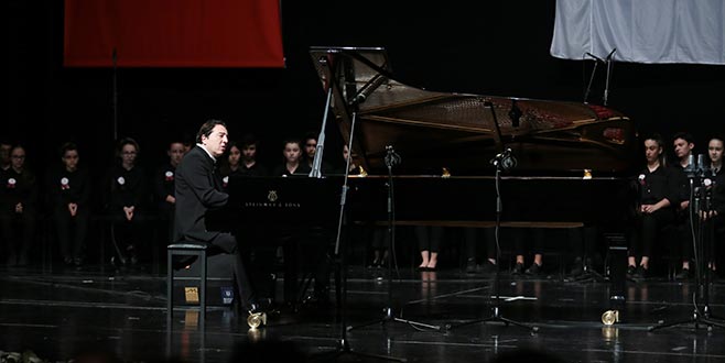 Dünyaca ünlü piyanist Bursa’da sahne aldı