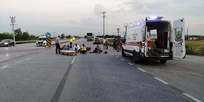 Karacabey’de trafik kazası: 2 yaralı Karacabey’de trafik kazası: 2 yaralı