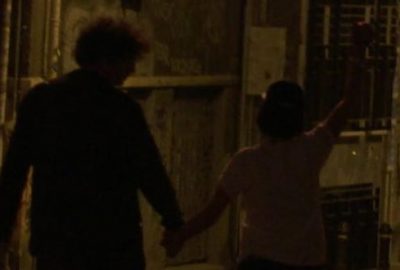 Bursalı oyuncu sevgilisiyle el ele görüntülendi!