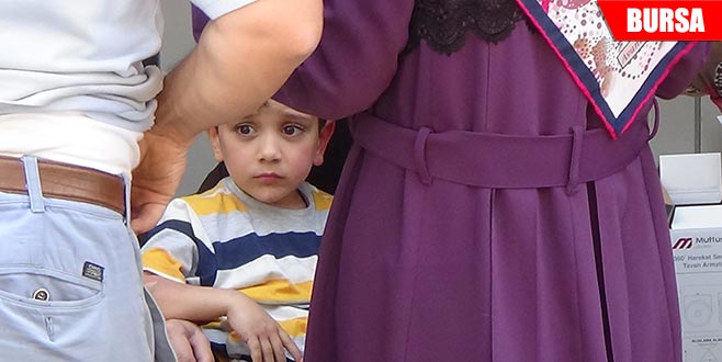 6 yaşındaki çocuğu yangından komşuları kurtardı