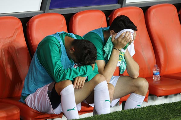 Hemen kollar sıvanmalı 