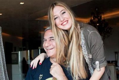 Mehmet Erbil’in kızı, mavi bikinisiyle havuz sezonunu açtı