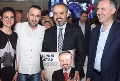 İnegöllülerle iftarda buluştu