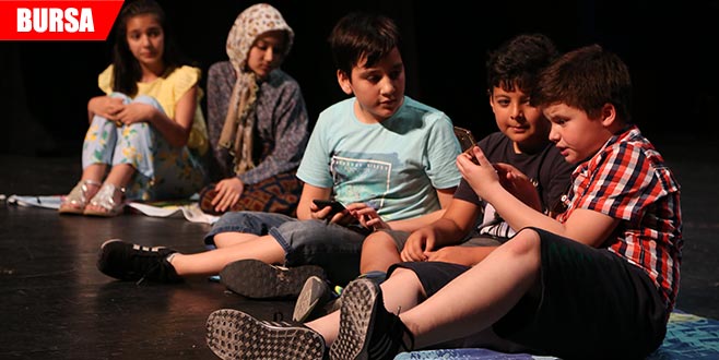 Sahnede ‘Fırtına’ gibi estiler Sahnede ‘Fırtına’ gibi estiler