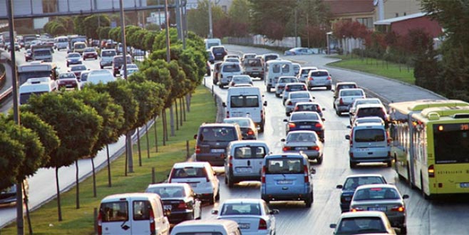 Trafiğe kayıtlı araç sayısı 23 milyonu aştı