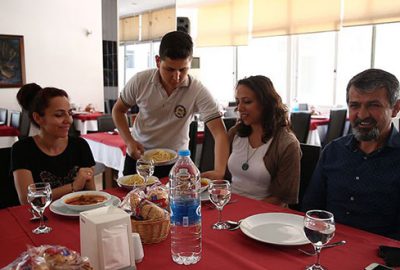 Bu okulun cirosu yıllık 4 milyon lira