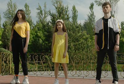 Kardeşi oyuncu oldu 