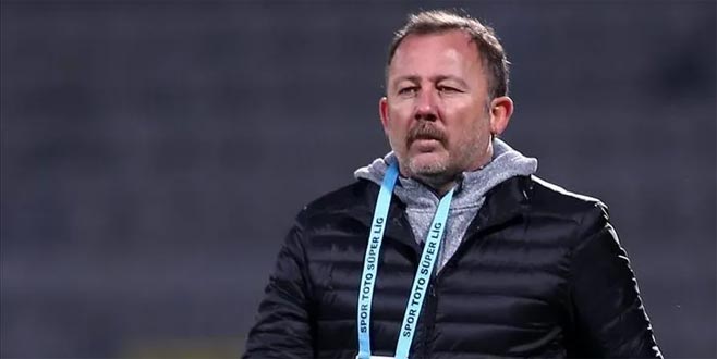 Beşiktaş’ta beklenen son! Sergen Yalçın istifa etti…