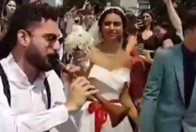 Gelini baba evinden böyle çıkardı!