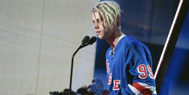 Justin Bieber’dan Tom Cruise’a kafes dövüşü teklifi Justin Bieber’dan Tom Cruise’a kafes dövüşü teklifi