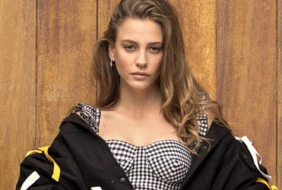 Serenay Sarıkaya’dan havuz pozları!