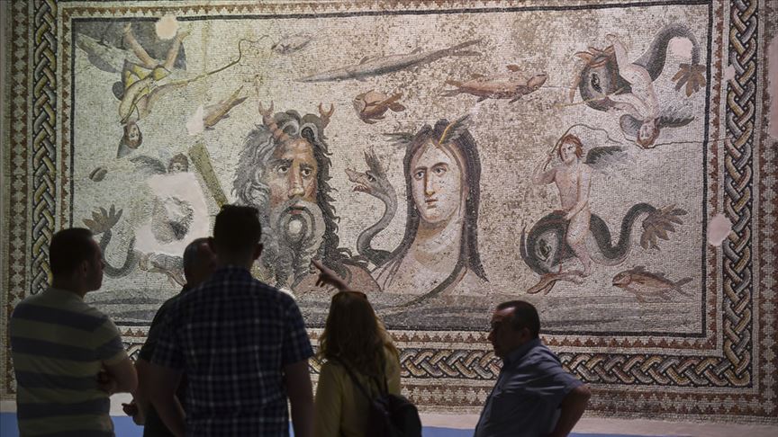 Çingene kızı 9 günde 22 bin ziyaretçiyi ağırladı Çingene kızı 9 günde 22 bin ziyaretçiyi ağırladı