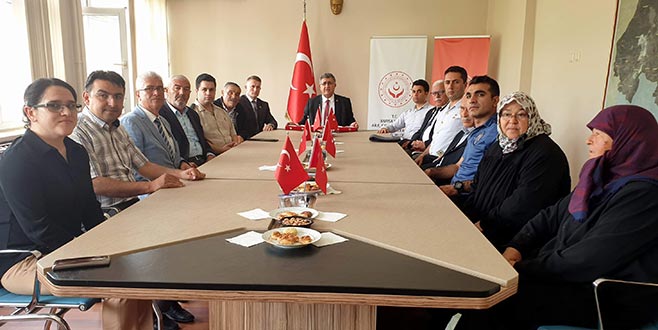 Kıbrıs gazileri 45 yıl aradan sonra madalyalarını aldılar Kıbrıs gazileri 45 yıl aradan sonra madalyalarını aldılar