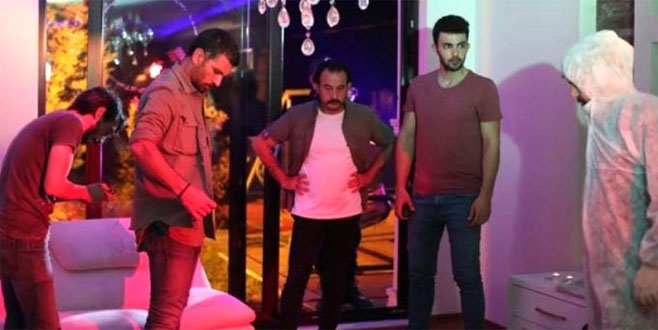 Sevilen dizi beyaz perdeye aktarılıyor