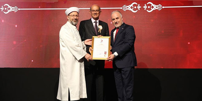 Bursa esnafına Kızılay ödülü