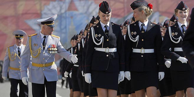 Rus polisler Türkiye yolunda