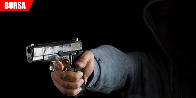 Husumetlisinin tabancayla vurduğu genç ağır yaralandı