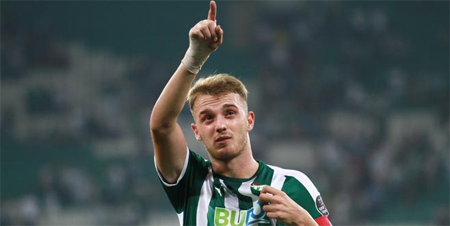 Ertuğrul Ersoy, Lecce yolunda Ertuğrul Ersoy, Lecce yolunda