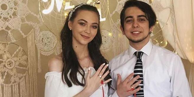 Genç oyuncu nişanlandı