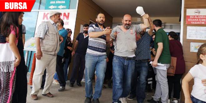 Elini makineye kaptıran işçinin 2 parmağı koptu