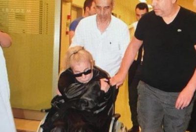 Zerrin Özer hastaneye kaldırıldı
